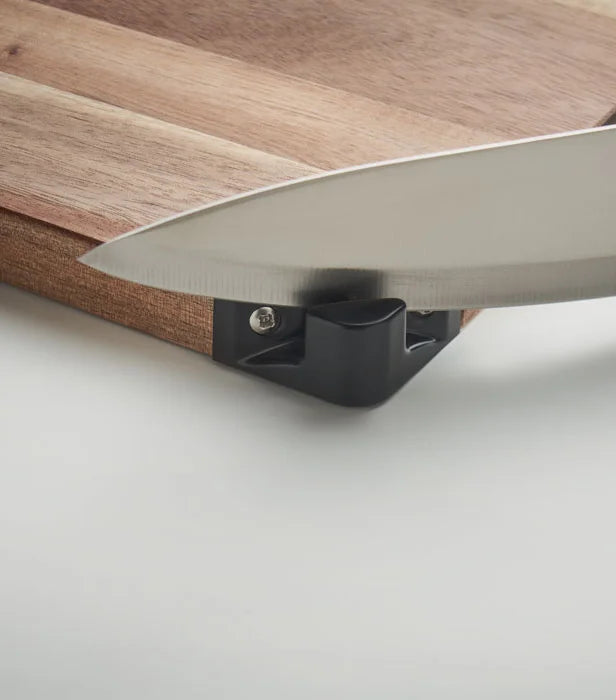 Acalim Cutting board with knife sharpener